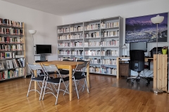 locaux dans le petit toit d'or